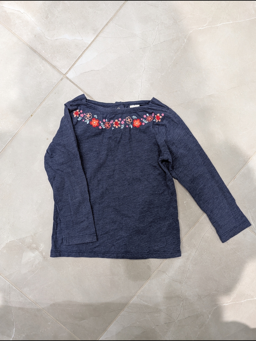 5/$20 OshKosh Navy Long Sleeve Top – Size 3T